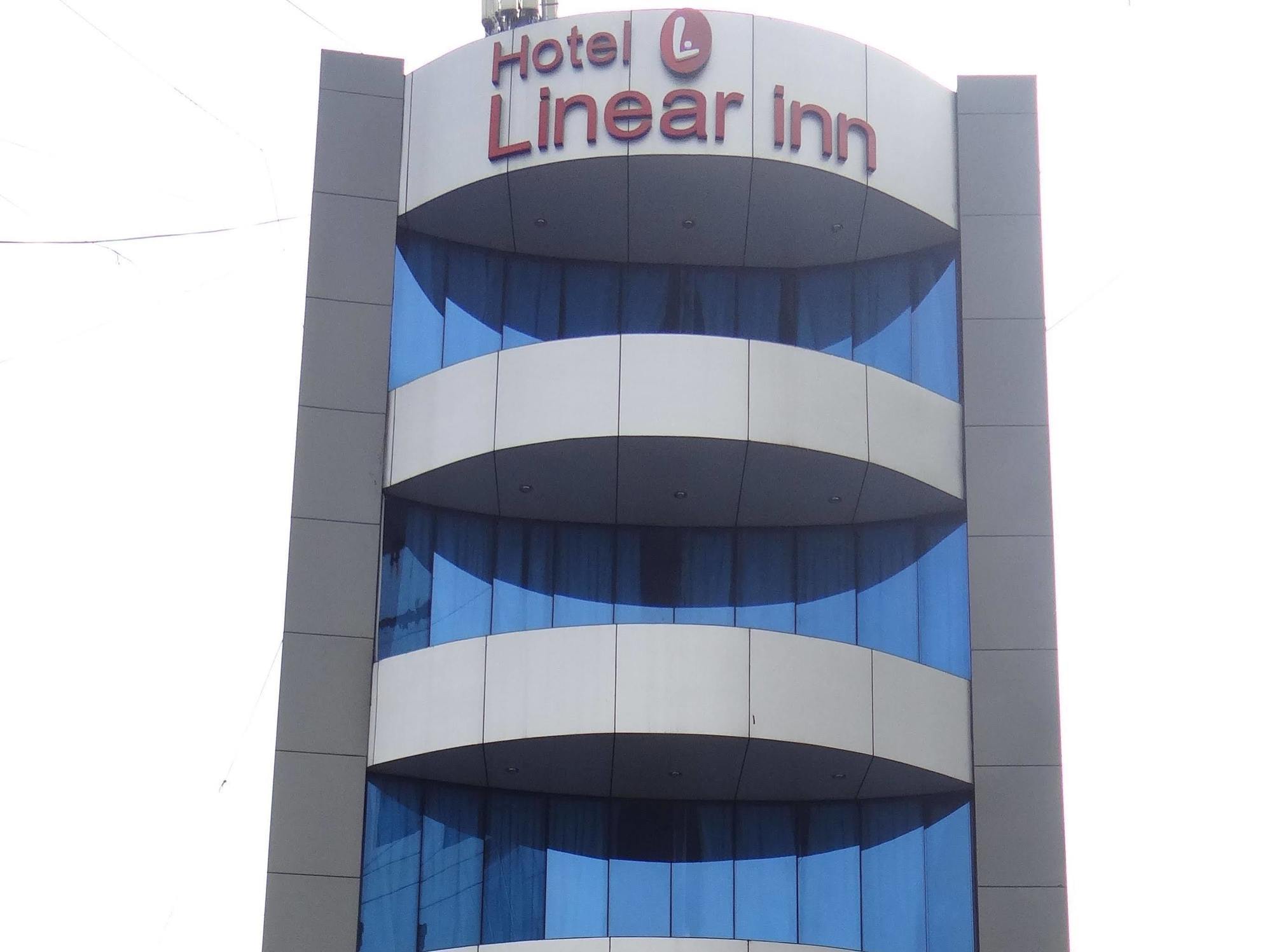 Linear Inn Indore Exteriör bild